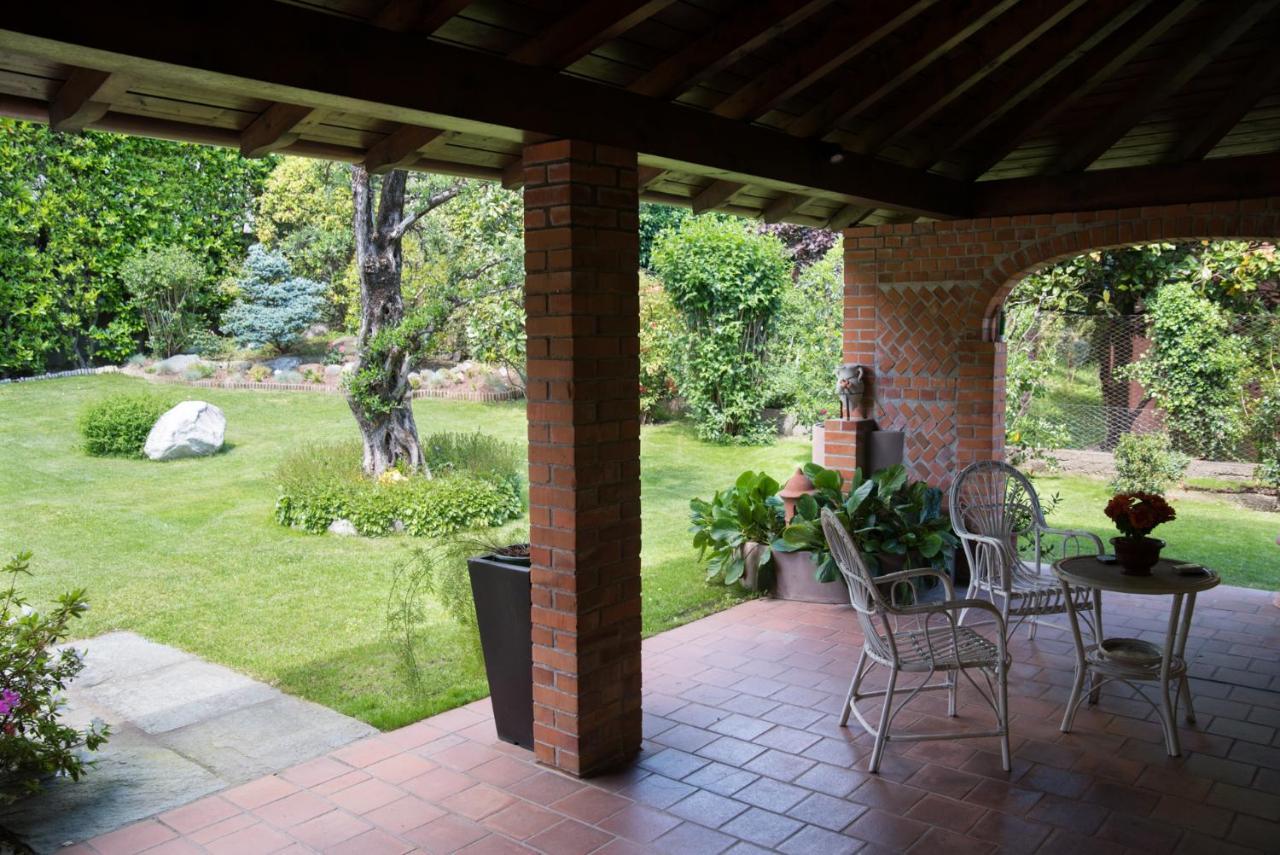 Mansarda I Cipressi Lenno Exterior foto