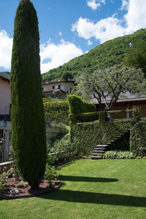 Mansarda I Cipressi Lenno Exterior foto